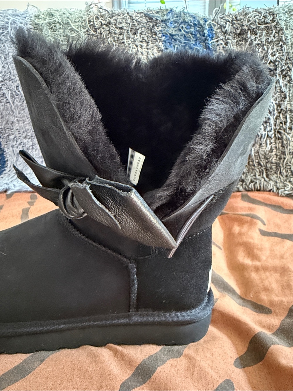 UGG Daelynn Black Bow-Accent Shearling Short Boots - Picture 16 of 17
